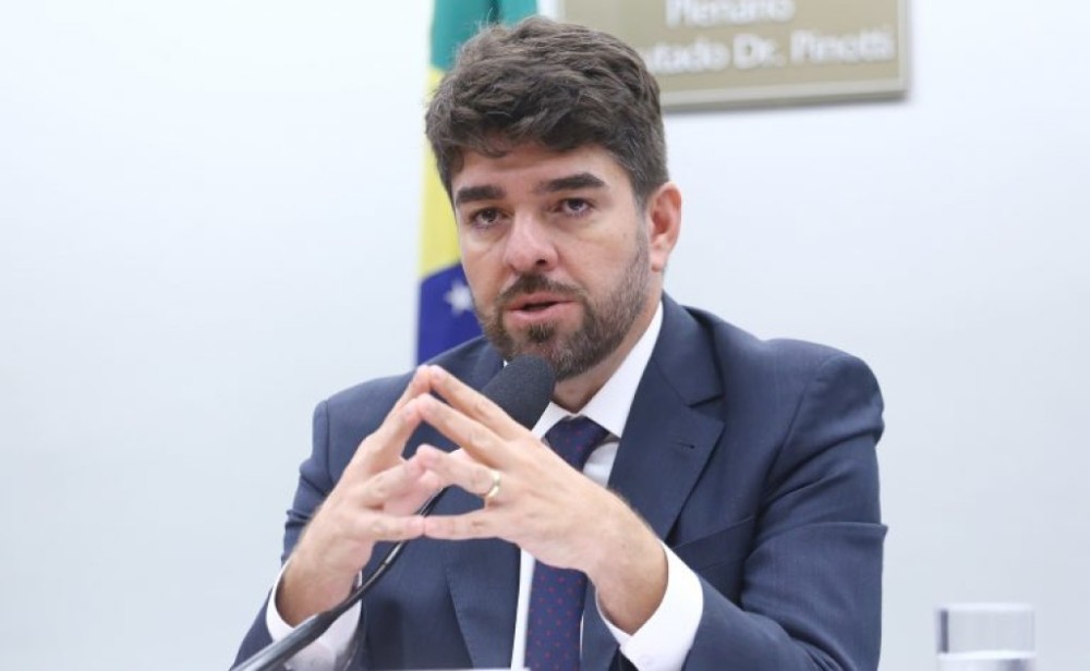Debatedores apontam problemas na cobertura dos planos de saúde para atendimento ao autista