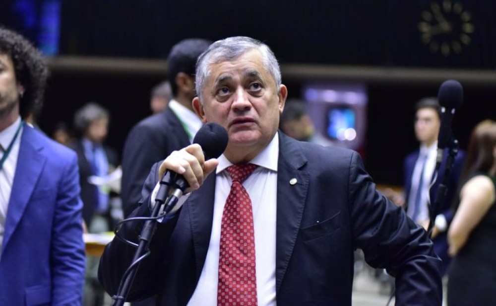 Líder do governo na Câmara diz que a reforma tributária será promulgada na próxima semana