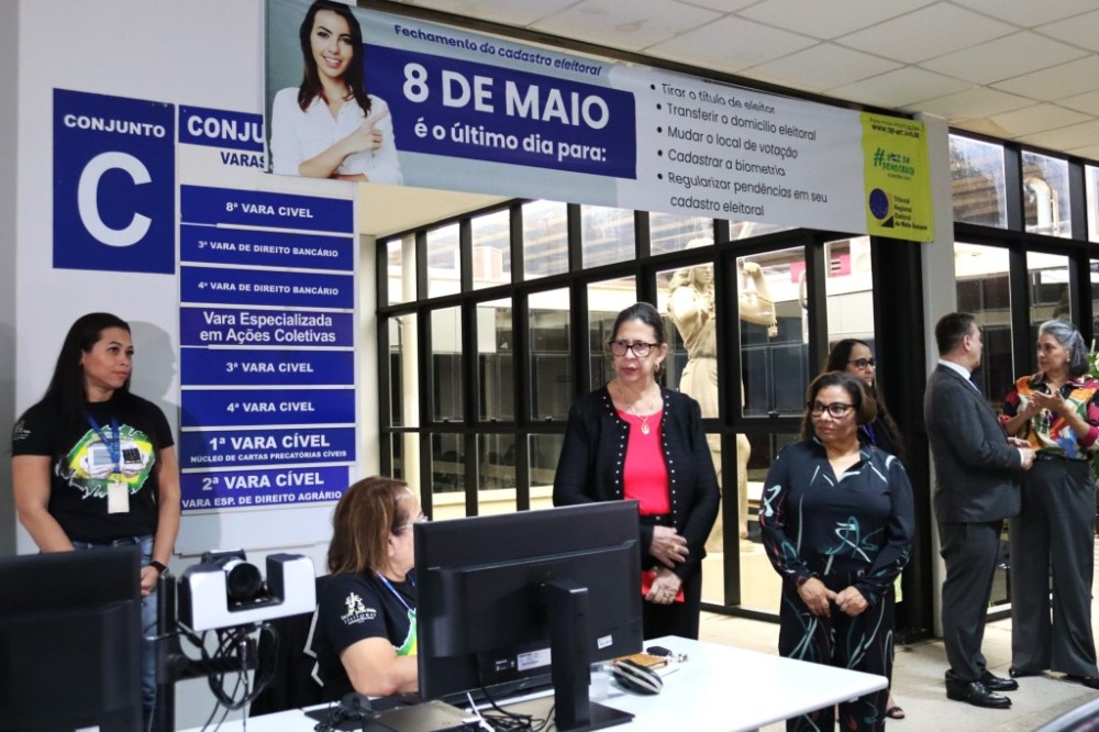 Em visita a postos de atendimento, presidente do TRE-MT reforça prazo do fechamento de cadastro