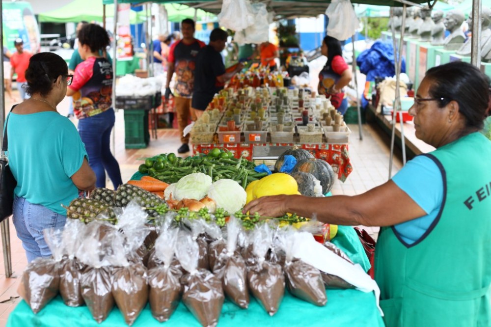 Cerca de 20 mil pessoas visitaram a 1ª Feira de Produtores da Agricultura Familiar na Praça Alencastro