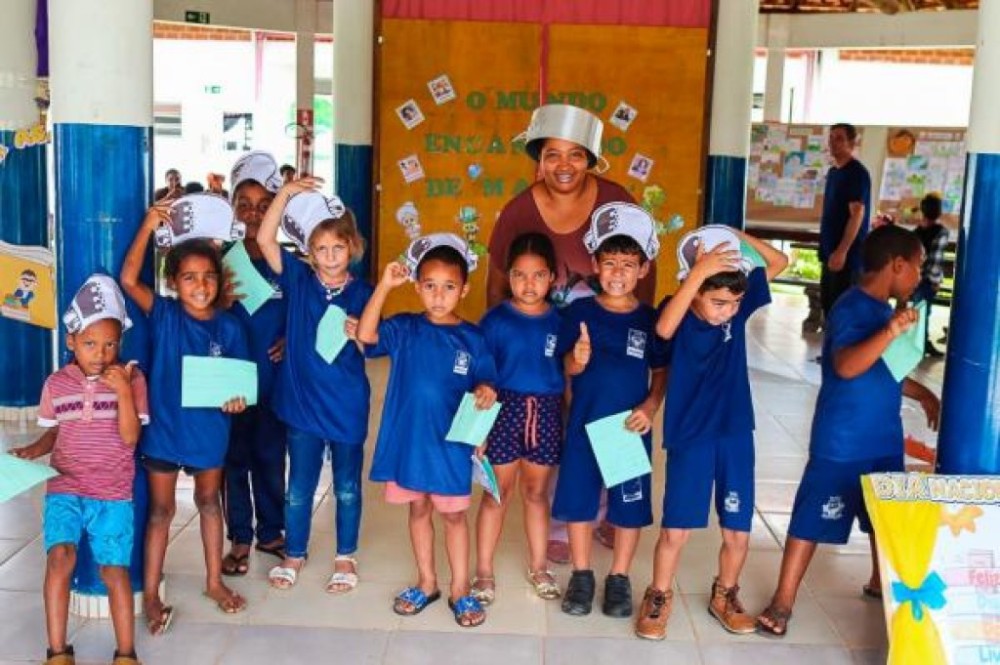 Escola Matilde Luiza Zanatta Gomes realiza programação em comemoração ao Dia Nacional do Livro Infantil