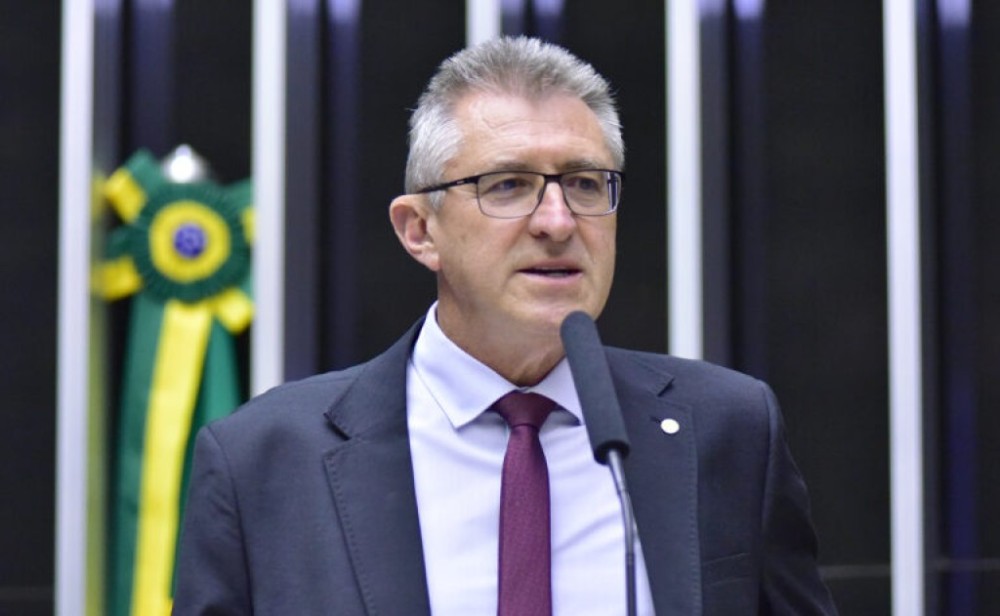 Comissão aprova projeto que susta decretos sobre liquidação de estatal