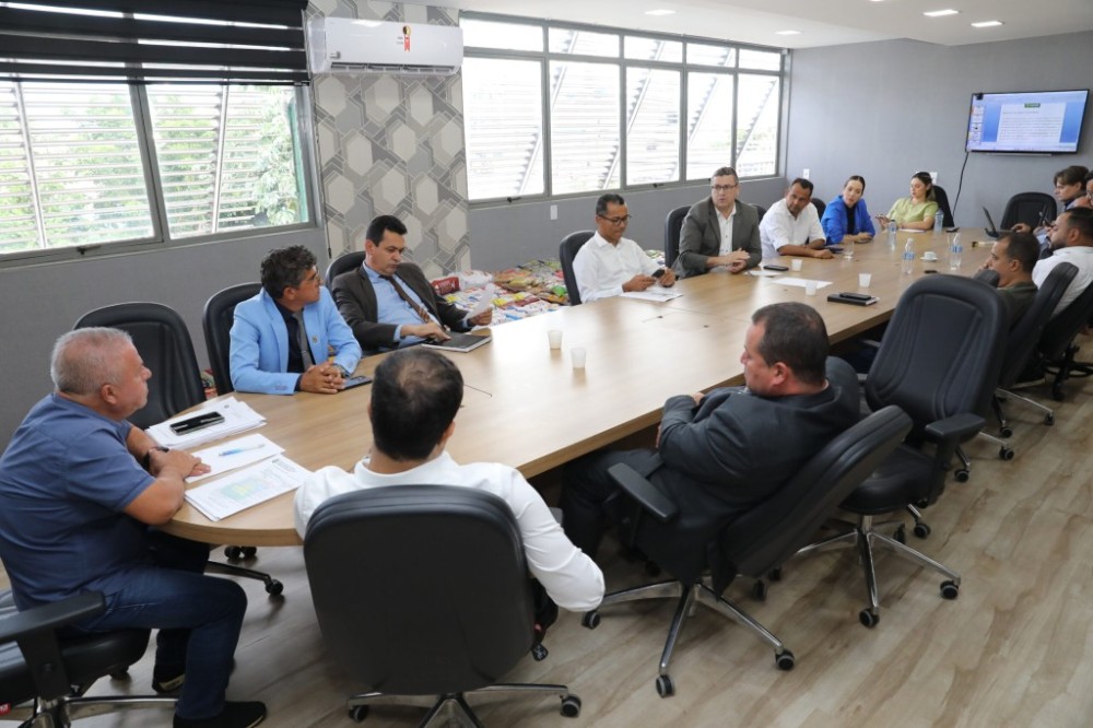 Secretário de Saúde apresenta números da regulação municipal e Câmara Municipal destina R$29,4 milhões para cirurgias eletivas