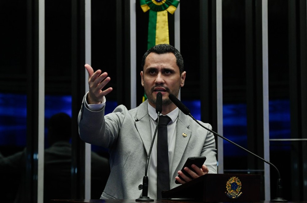 Cleitinho contesta novo salário para presidente do BB e questiona despesas