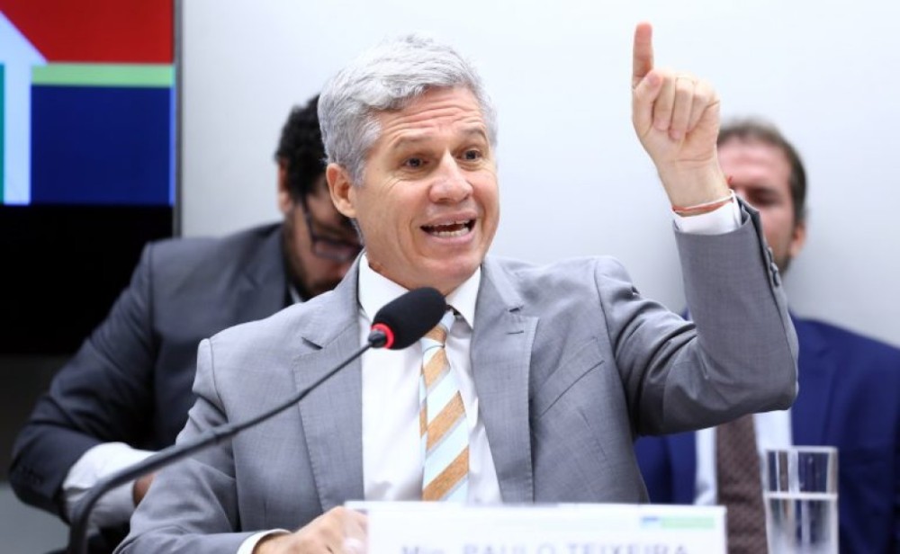 Ministro do Desenvolvimento Agrário diz que governo quer diminuir conflitos no campo