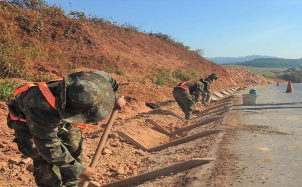 Projeto abre crédito no Orçamento de 2024 para convênios do Exército com os estados