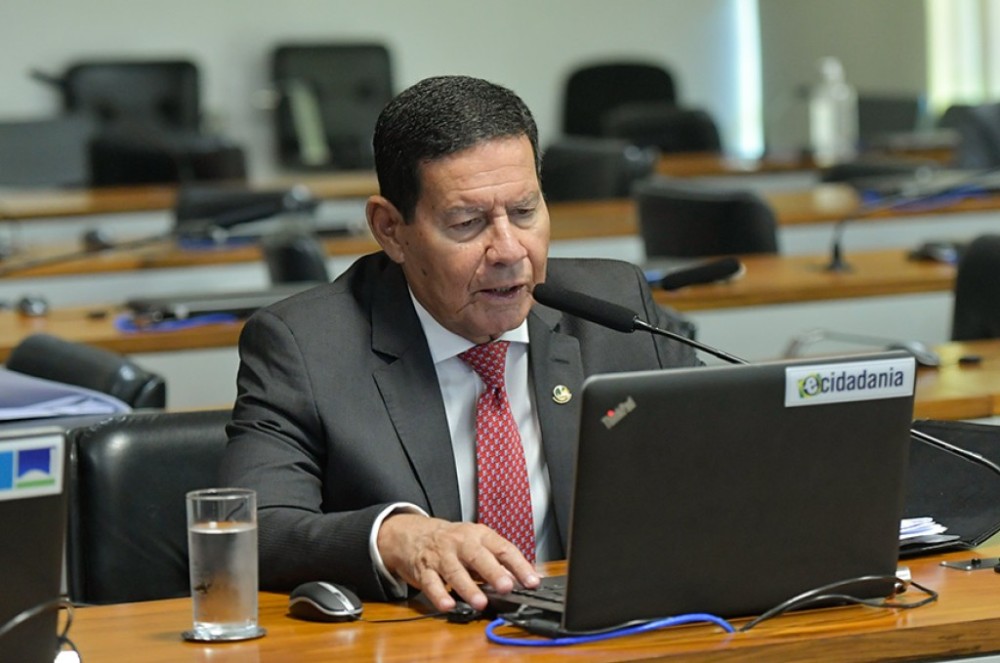 Aprovadas na CCDD 13 autorizações de radiodifusão