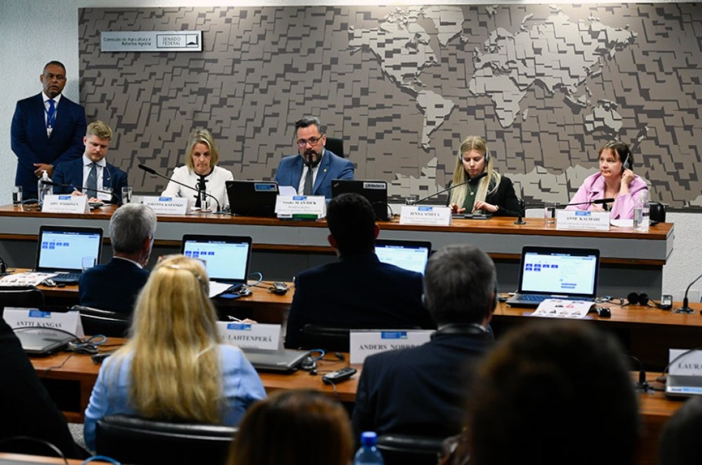 Encontro debate atuação do Brasil e Finlândia na agricultura
