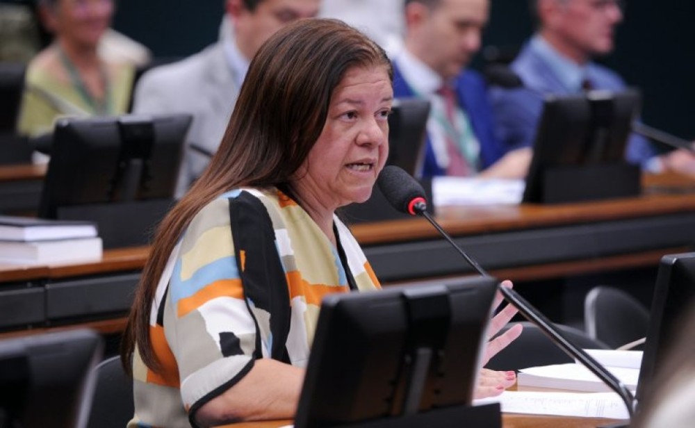 Comissão aprova previsão de palestras sobre proteção de passageiras para motoristas de aplicativos