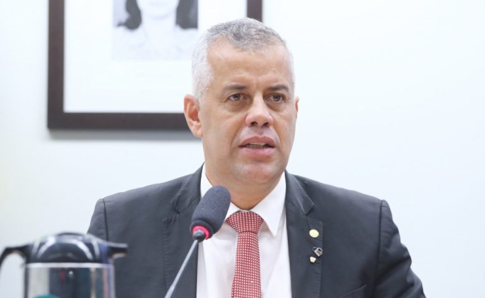Comissão aprova projeto que prevê manutenção do Bolsa Família para safristas