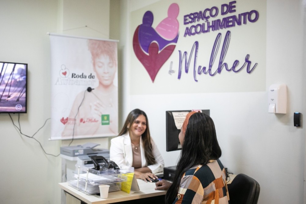 Primeira-dama comemora lei que garante salas de acolhimento para mulheres no SUS; iniciativa existe há 4 anos em Cuiabá