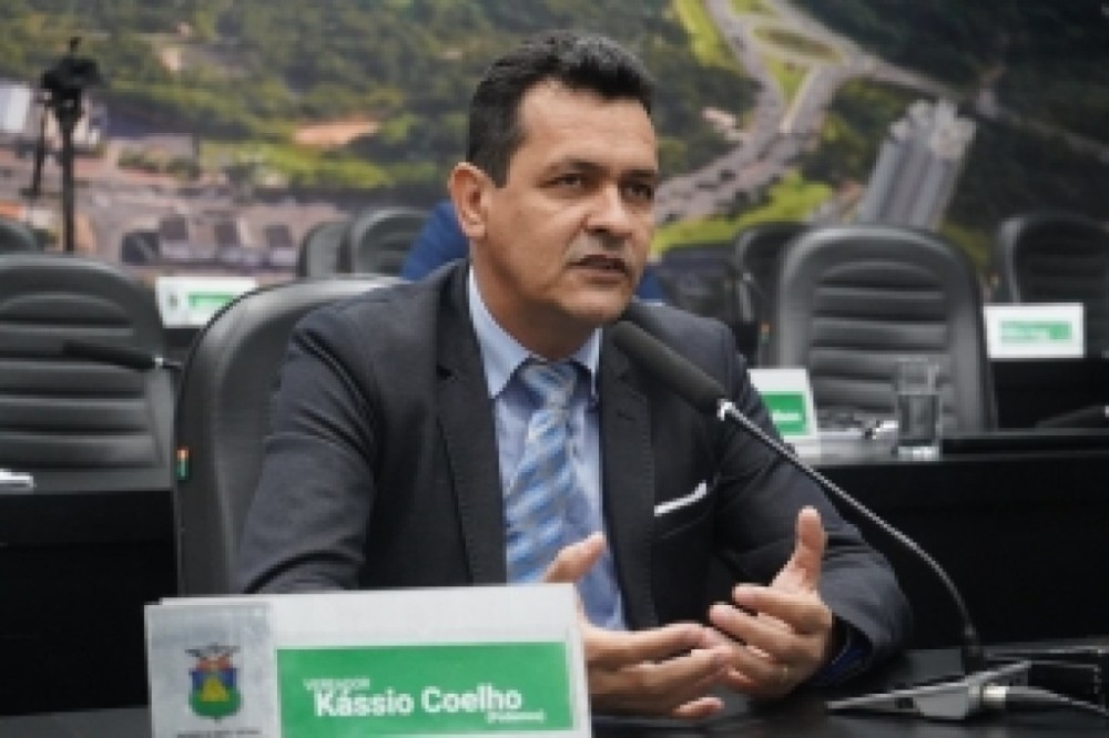 Kássio Coelho visita obras de escola municipal na Capital