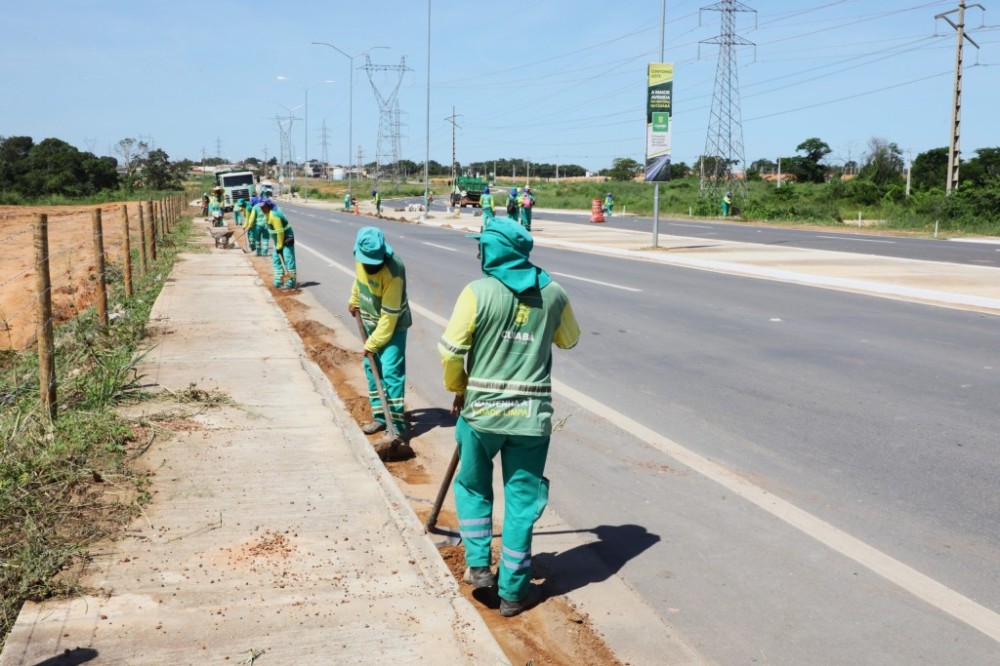 Limpurb atende trecho urbano da rodovia a Palmiro Paes de Barros através do mutirão nesta sexta-feira (26)