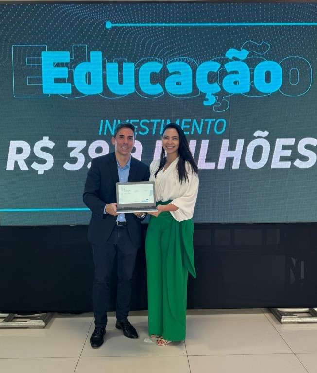 Semed recebe equipamentos tecnológicos que vão beneficiar alunos do ensino fundamental do Município