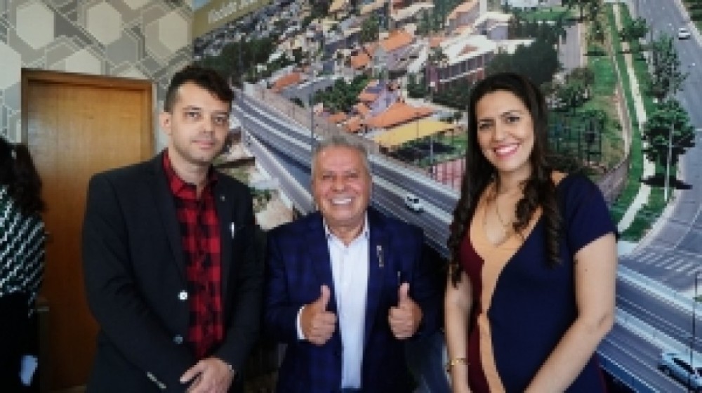 Presidente Chico 2000 empossa mais dois servidores concursados nesta sexta-feira (26.04)
