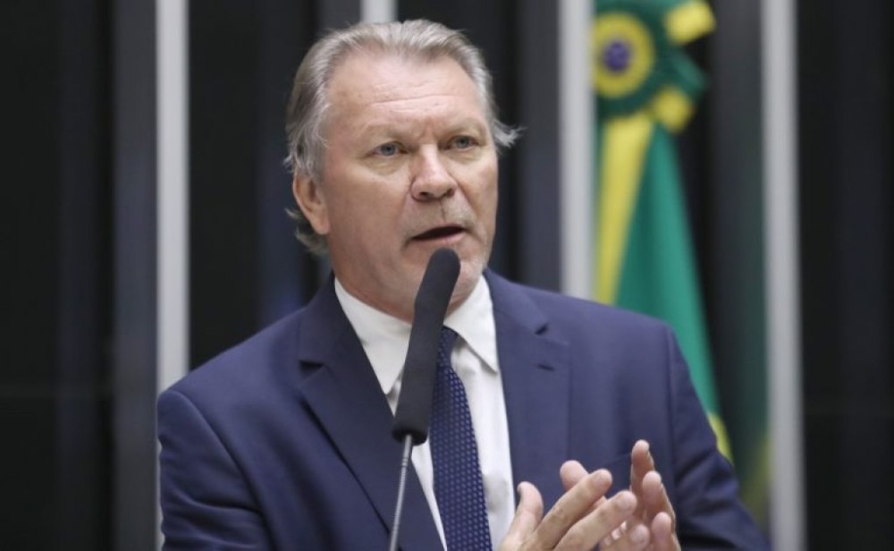 Projeto permite que beneficiário mantenha Bolsa Família se trabalhar com contrato temporário