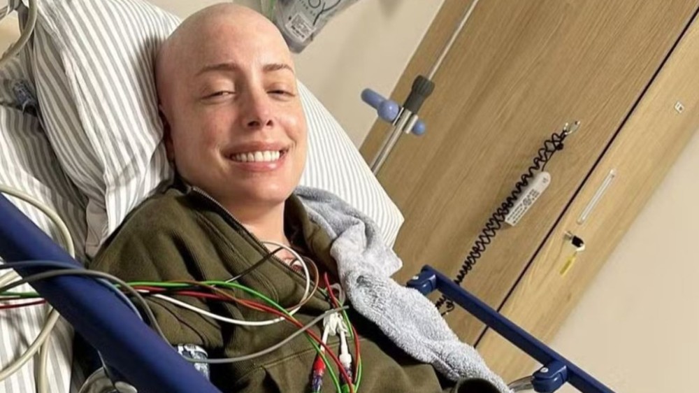 De volta ao hospital, Fabiana Justus desabafa sobre emocional: ‘Relaxar’