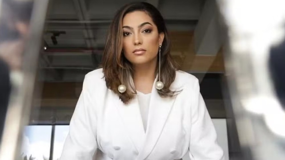 Camila Moura, ex de Lucas Buda, dá pistas sobre participação em reality show: ‘Será?’