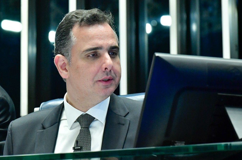 Quarta sessão de discussão da PEC do Quinquênio é adiada