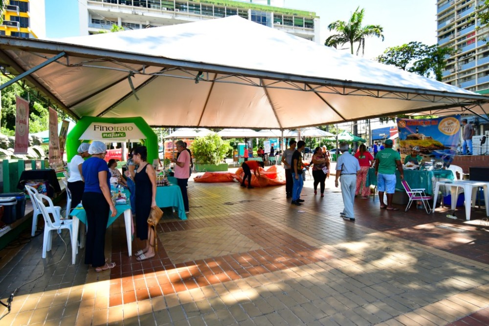 Abril Laranja: Mais de mil pessoas receberam orientações em dois dias de  programação na Praça Alencastro