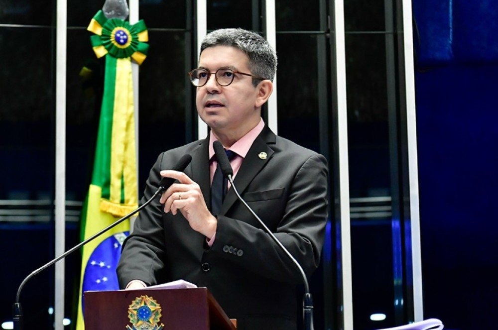 Lei isenta de Imposto de Renda quem ganha dois salários mínimos