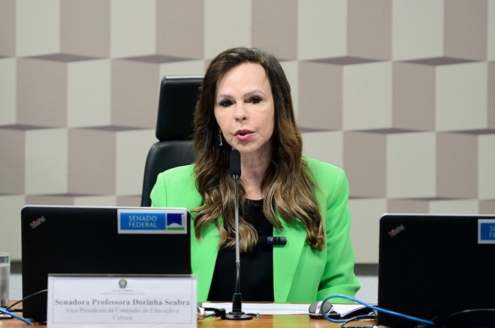 Comissão debaterá cancelamento de convênios de obras do FNDE