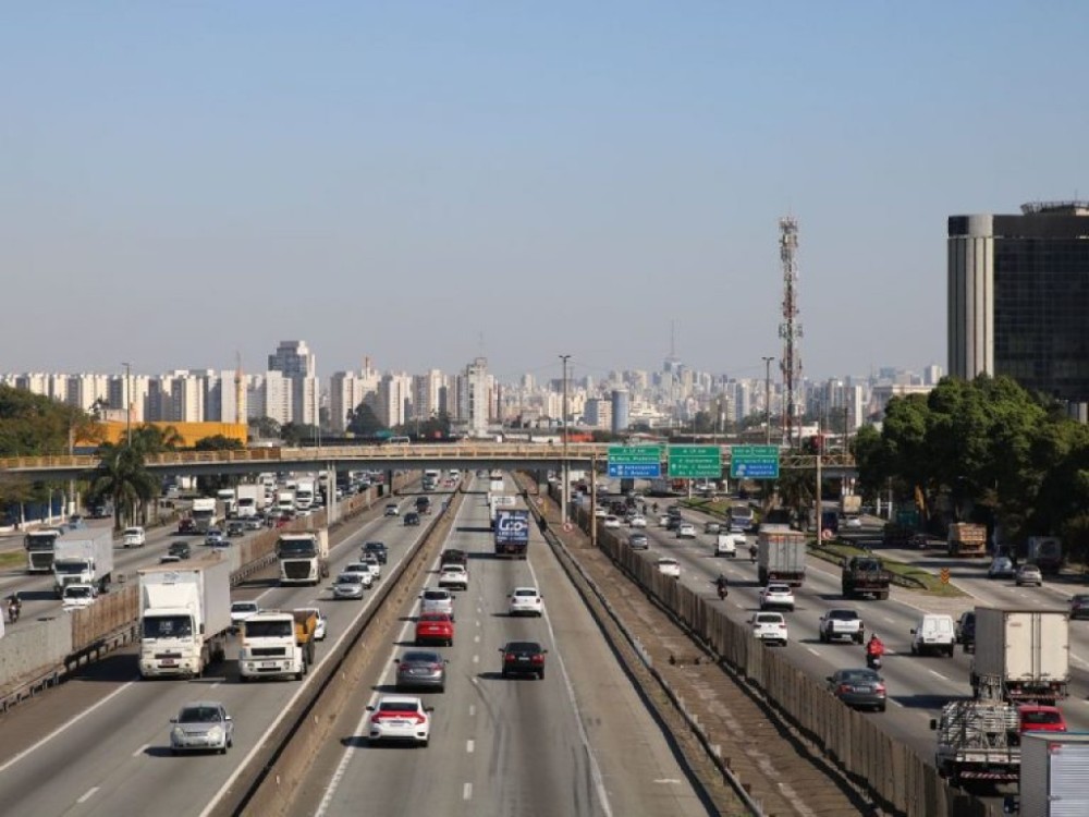 Comissão debaterá programa do governo federal para descarbonizar veículos
