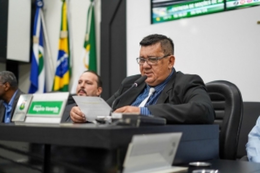 Estradas do Recanto do Sossego recebem patrolamento após indicação de Varanda