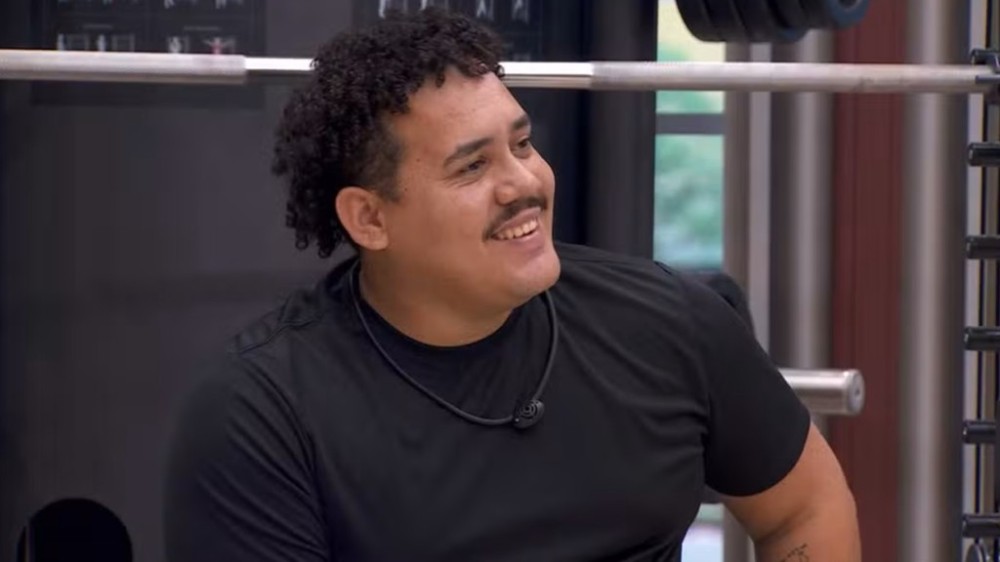 Lucas Buda revela como reagiu ao saber que estava divorciado ao sair do BBB: ‘Surpreso’