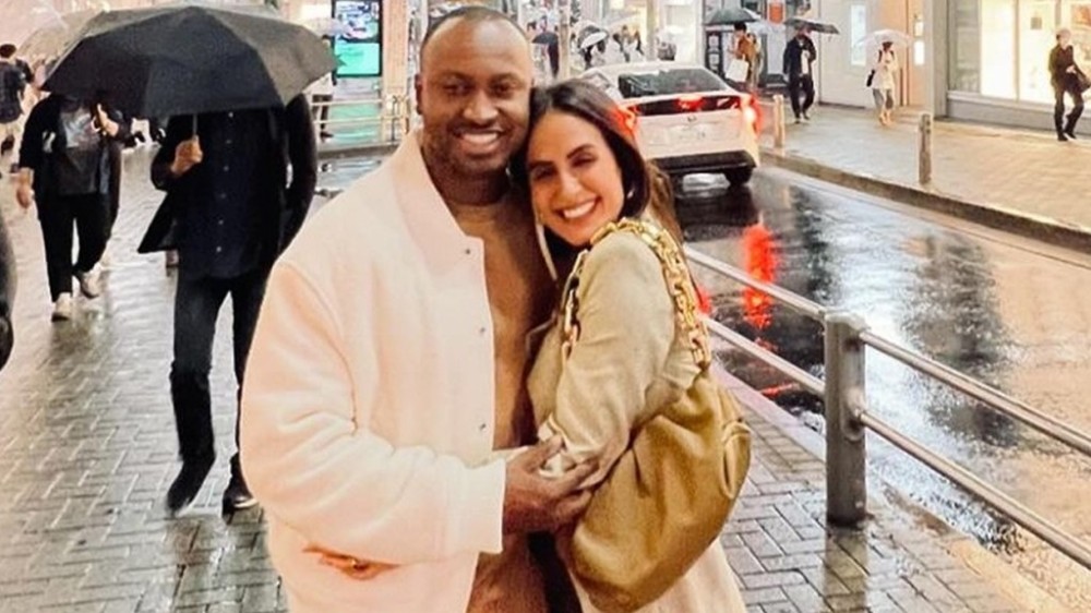 Carol Peixinho e Thiaguinho curtem viagem no Japão na companhia de amigos: ‘Tokyo’