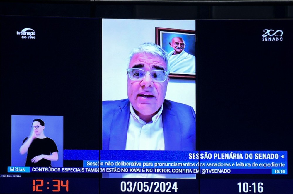 Girão questiona conflito de interesse em evento com ministros do STF