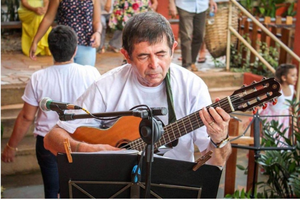 Prefeito e primeira-dama lamentam falecimento do professor Pio Toledo, aos 73 anos