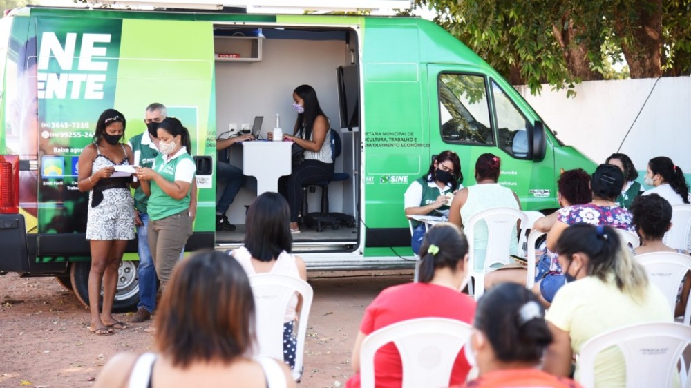 Sine da Gente leva oportunidades de emprego à comunidade do bairro Jardim Brasil e região