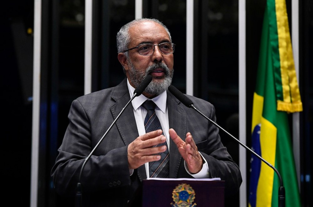 Situação do RS é desesperadora e é preciso união para reconstruir, diz Paim