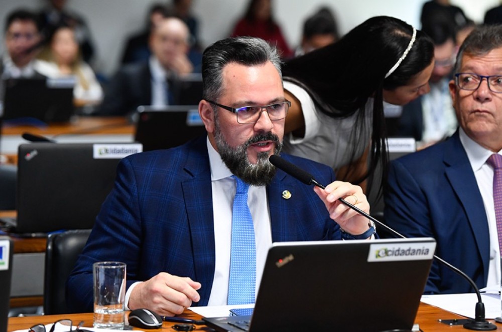 Comissão aprova criação da Política Nacional de Assistência Estudantil