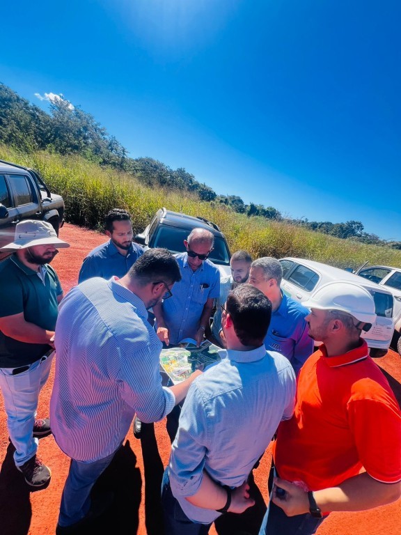Secretaria Municipal de Obras, Sinfra e Engevia discutem ajustes finais do projeto de interligação da Contorno Leste à Rodovia Emanuel Pinheiro