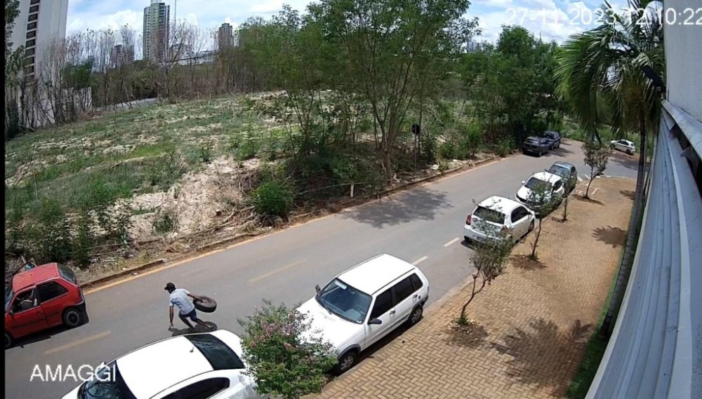 Imagens de câmeras do Vigia Mais MT ajudam a prender suspeito de furtar estepes de carros em Cuiabá