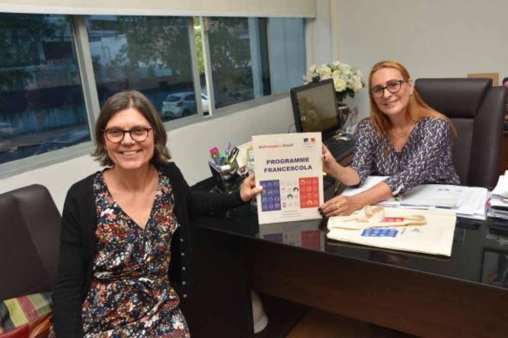 Parceria com Embaixada da França no Brasil e UFMT abre oportunidade para estudantes da rede pública Municipal