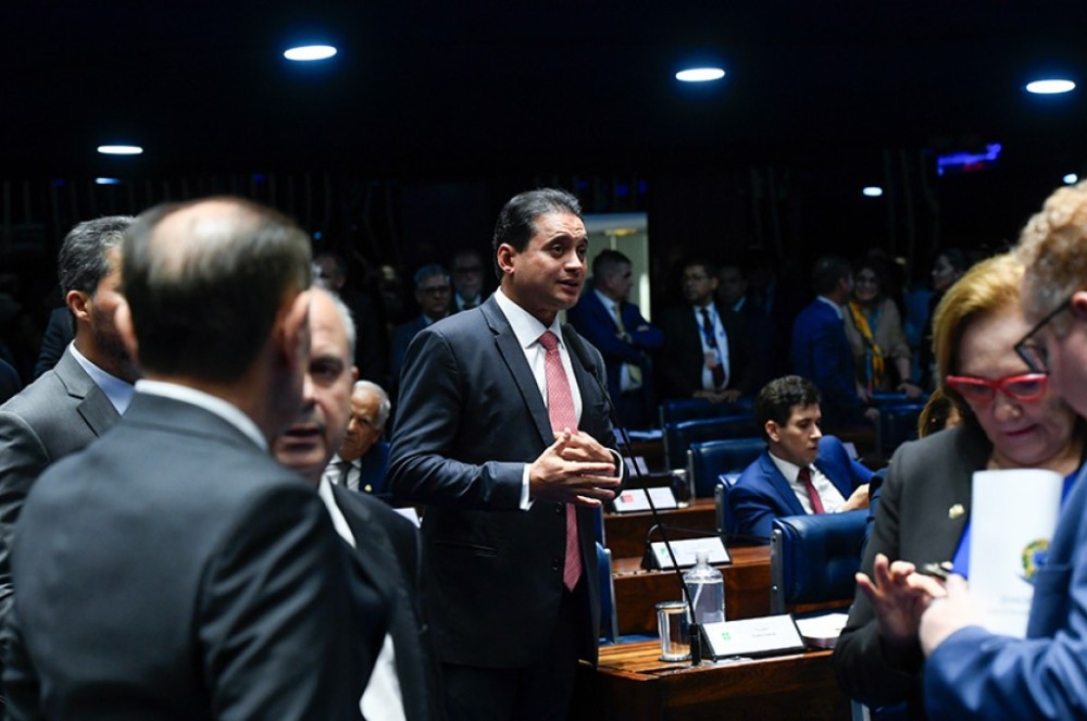Senado aprova projeto que trata de vantagens nominais a servidores