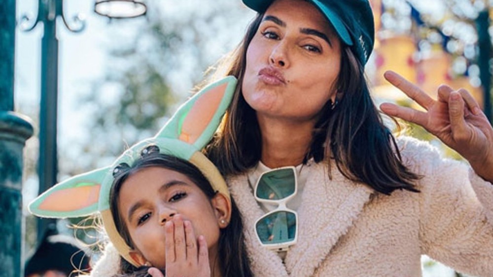 Após férias em Noronha, Deborah Secco curte Paris com a filha: ‘memórias’