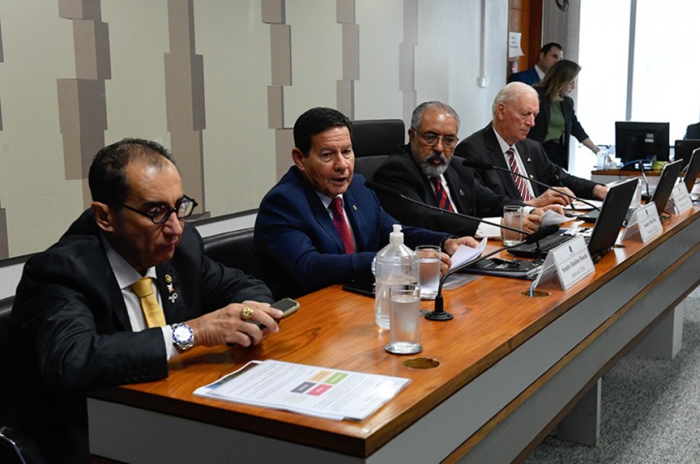 Tragédia no RS: comissão aprova plano de trabalho e vai a cidades atingidas