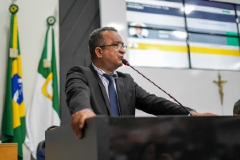 Vereador Marcrean indica criação de ponto oficial de coleta de doações para o RS