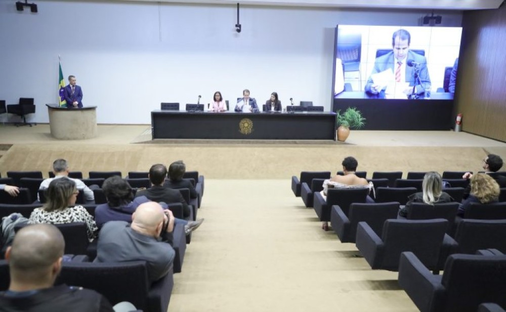Pesquisadores destacam importância de lei sobre inteligência artificial, mesmo com normas do TSE para eleições
