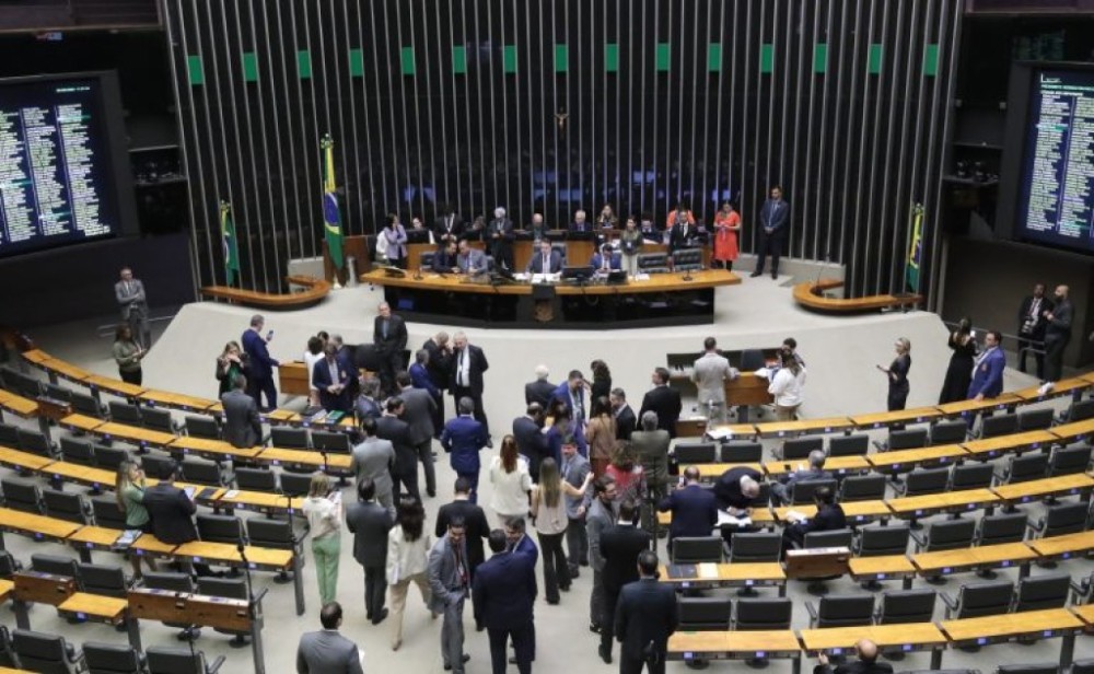 Congresso rejeita diversos itens de 13 vetos presidenciais