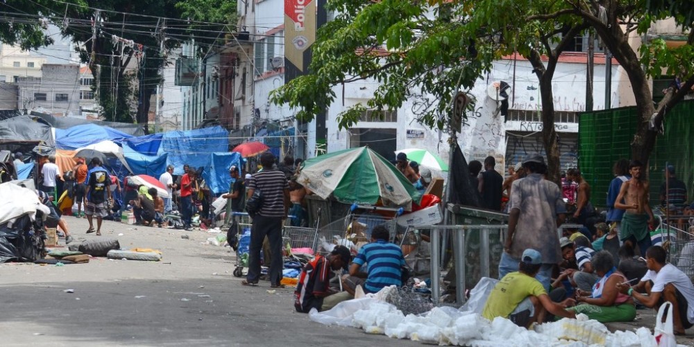 Redenção de Rua denuncia abordagens violentas na Cracolândia, em SP