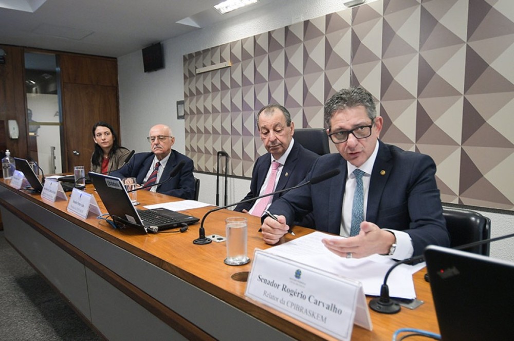 Engenheiro da Braskem se cala e senadores apontam 'autorresponsabilização'