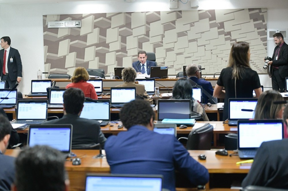 CAE adia análise sobre ampliar uso de verba do Fundo sobre Mudança do Clima