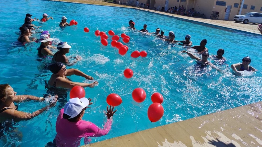 Saúde e Assistência Social promovem ação para celebrar o Dia das Mães