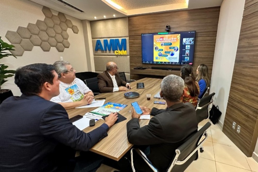 Live sobre proteção às crianças e adolescentes reúne 87 municípios
