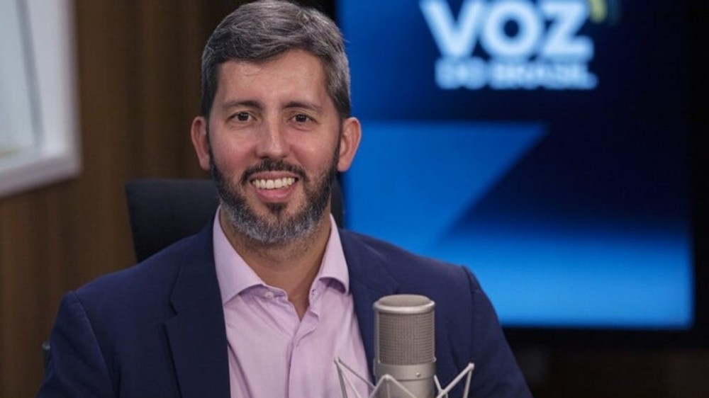 Com reviravolta, TSE reverte decisão e Leandro Grass deixa de ser inelegível